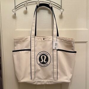 NWT Lululemon Tote Bag
